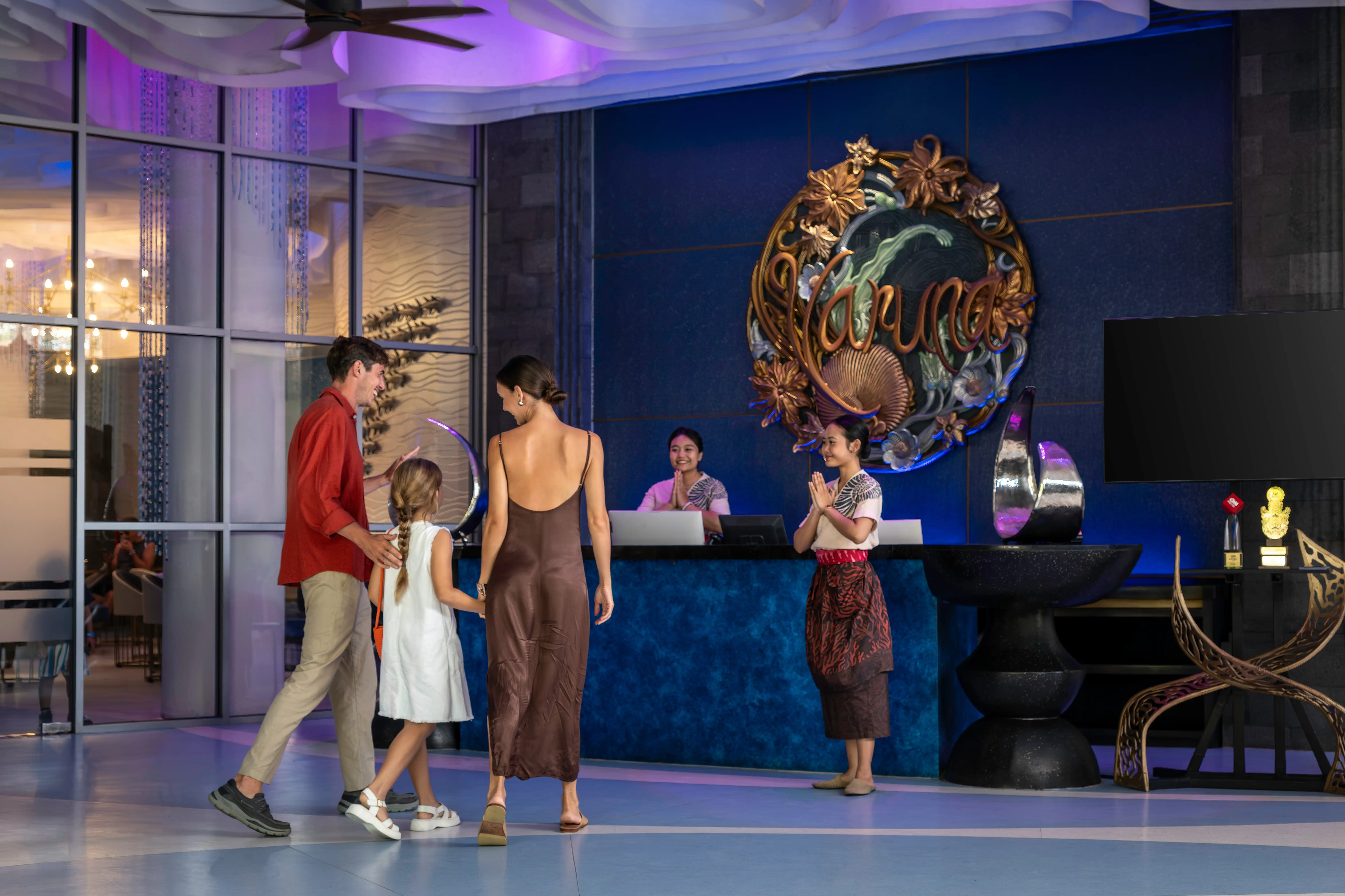 伐楼拿(Varuna)日间秀 + 海洋野生动物园日间套票